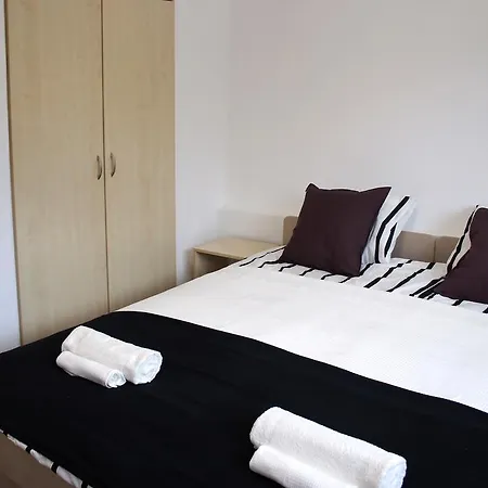 Wesselenyi Apartmanhaz شقة Balatonalmádi